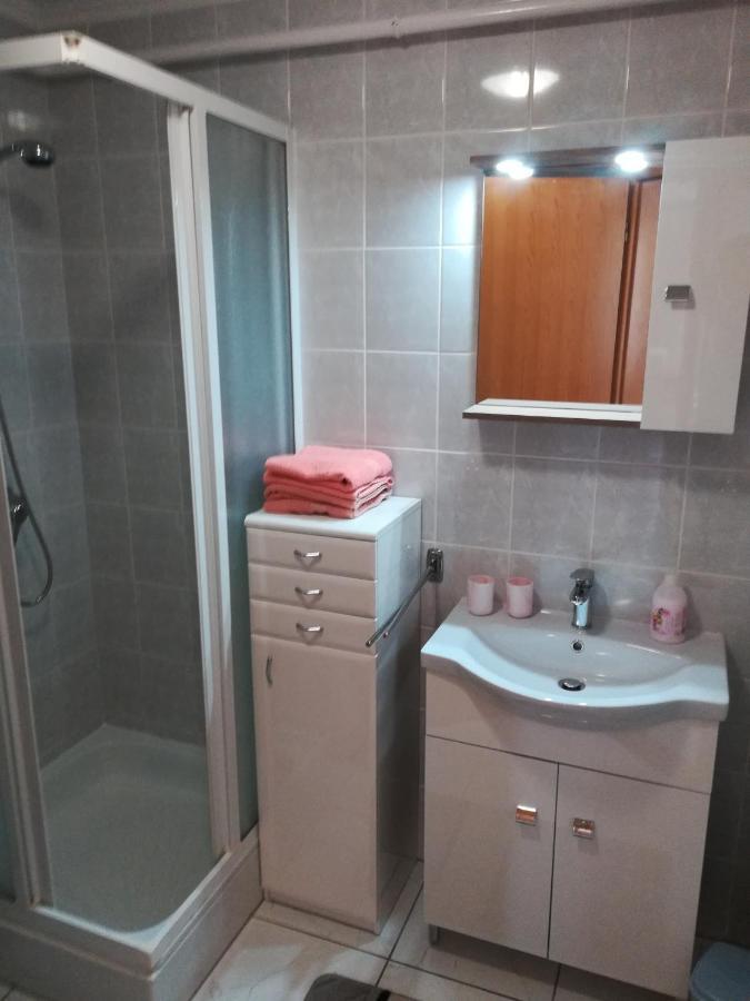 Golden Axe Apartment เฮวิซ ภายนอก รูปภาพ