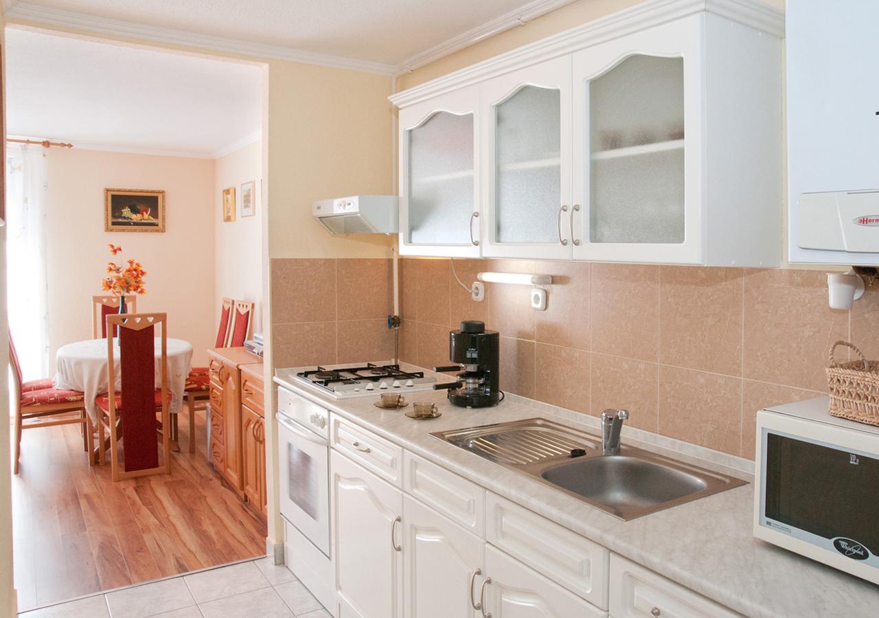 Golden Axe Apartment เฮวิซ ภายนอก รูปภาพ